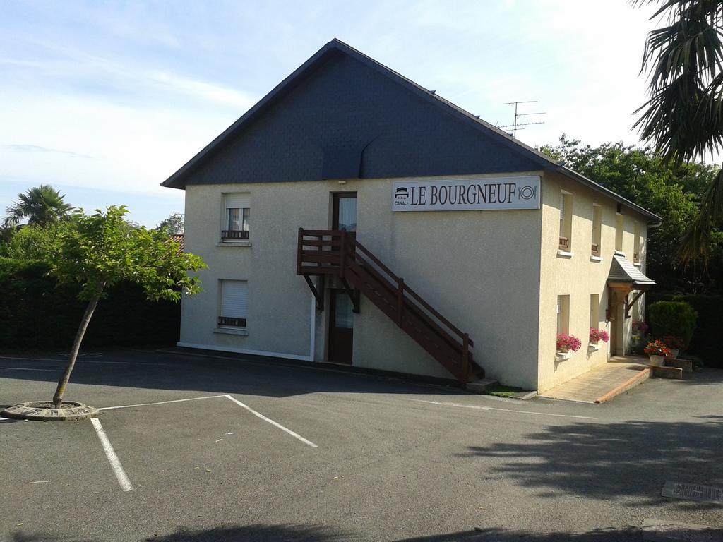 Hotel Restaurant Le Bourgneuf Morlaas Exterior photo